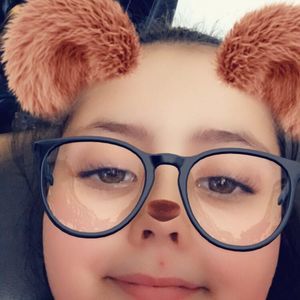 Meet your Posher, Adrianna